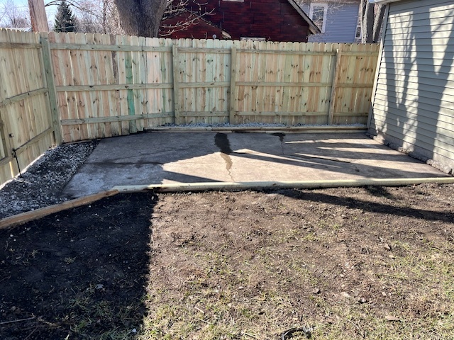 805 Helmholz Avenue, Waukegan, IL 60085