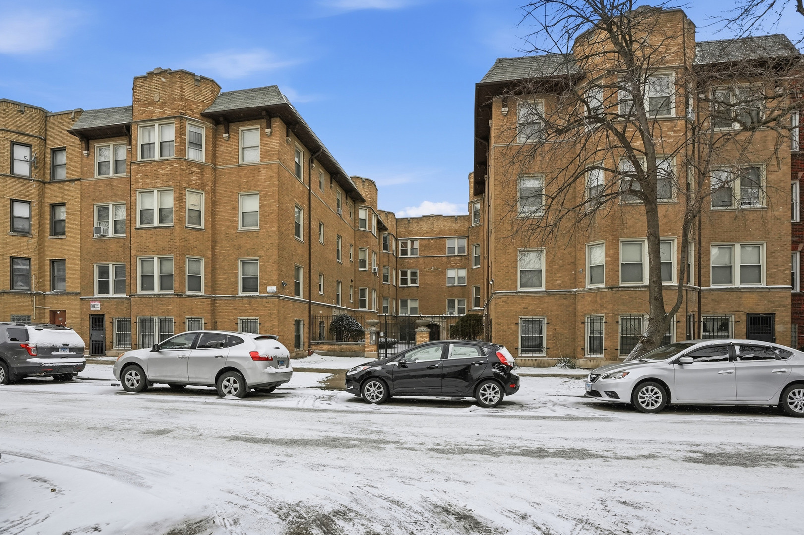 2212 E 70th Street #1B, Chicago, IL 60649