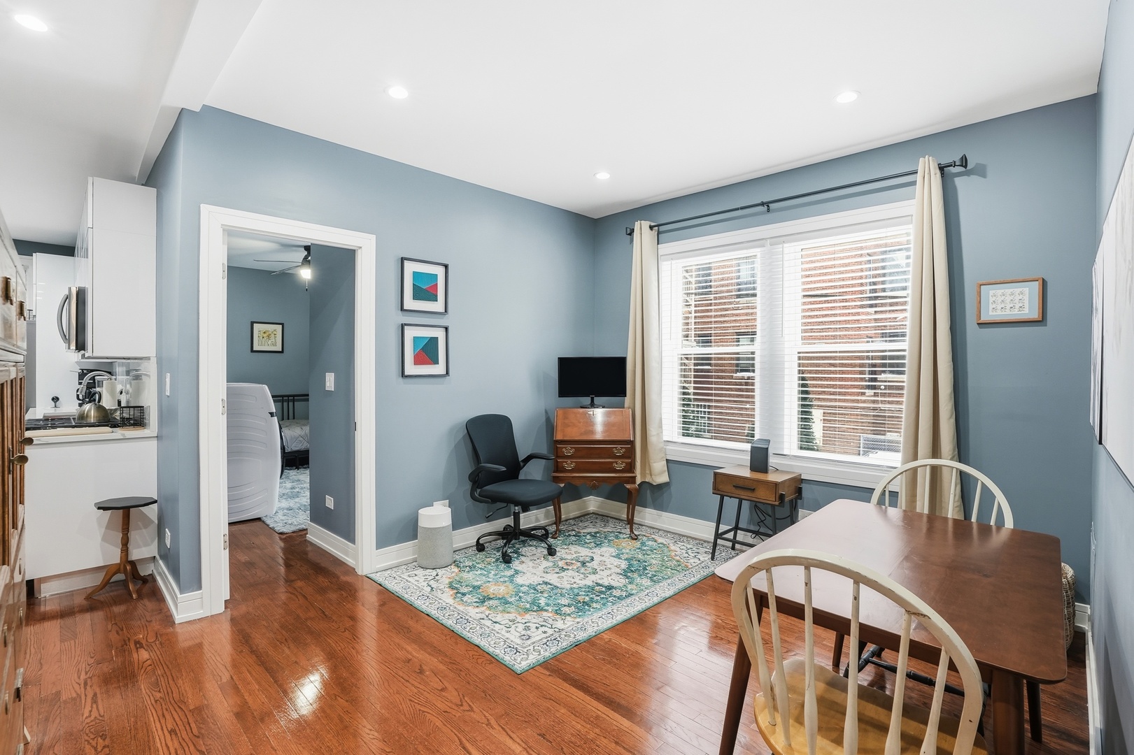 2212 E 70th Street #1B, Chicago, IL 60649