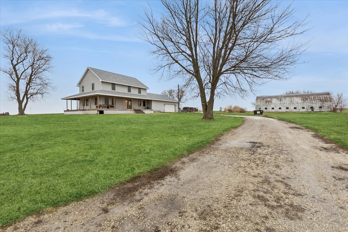 3326 Hayes Road, Steward, IL 60553