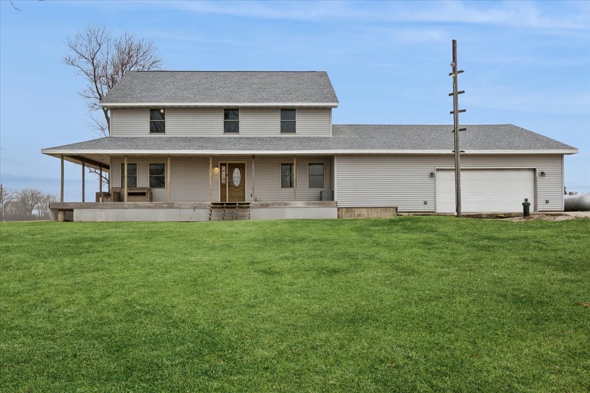 3326 Hayes Road, Steward, IL 60553