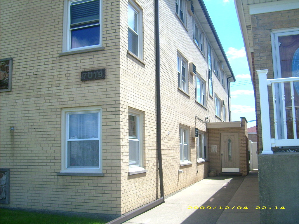 7019 W Irving Park Road #2, Chicago, IL 60634