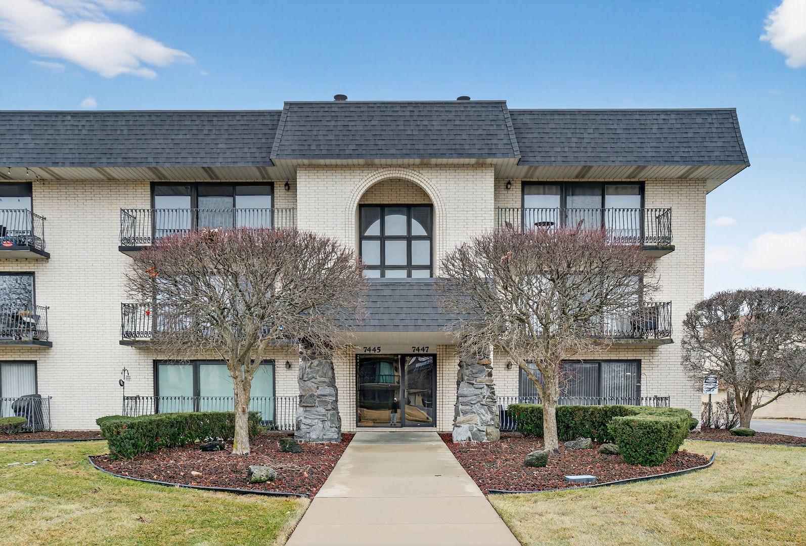 7445 Ponderosa Court #3SE, Orland Park, IL 60462