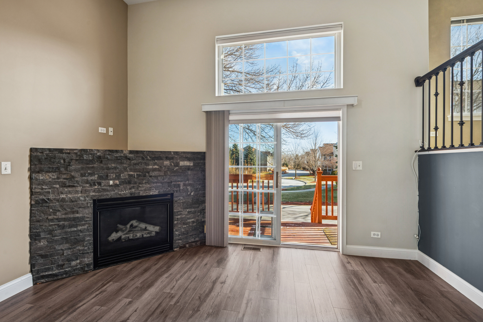 651 W Georgian Court, Addison, IL 60101