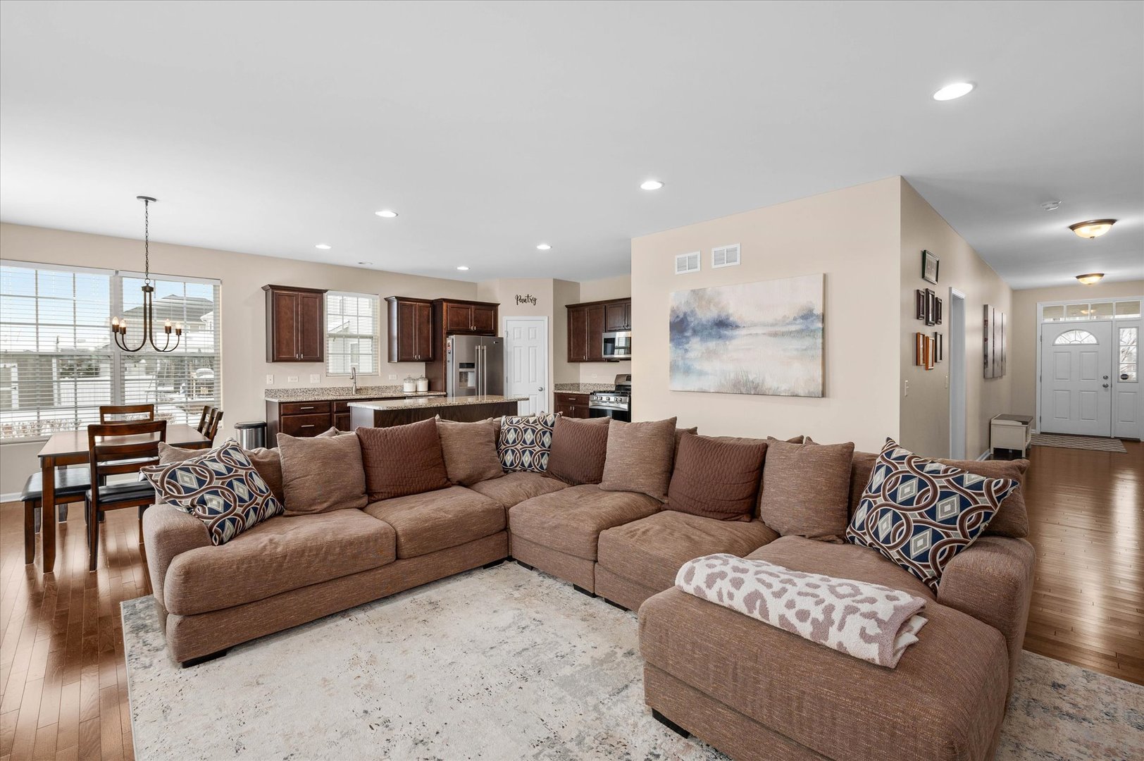 1037 N Carly Circle, Yorkville, IL 60560