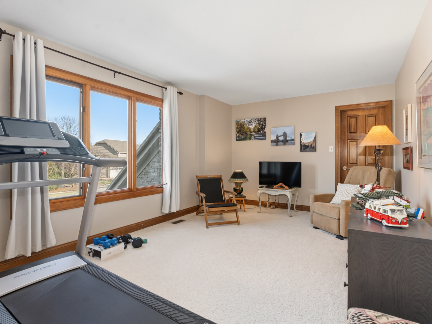 4005 White Eagle Drive, Naperville, IL 60564