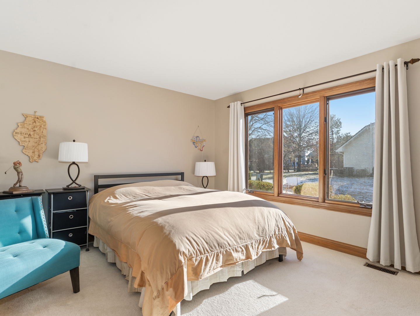 4005 White Eagle Drive, Naperville, IL 60564