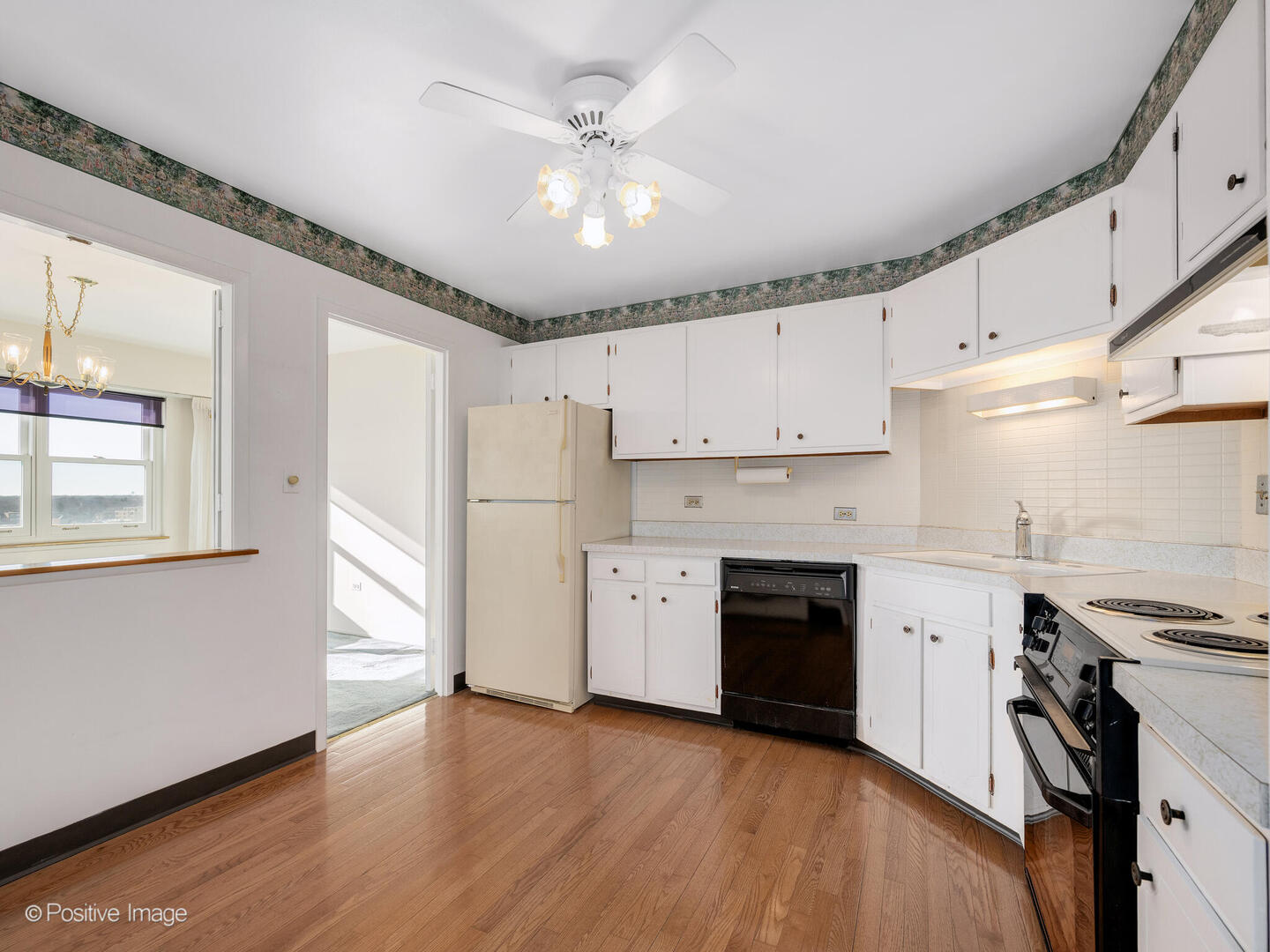 141 N La Grange Road #1006, La Grange, IL 60525