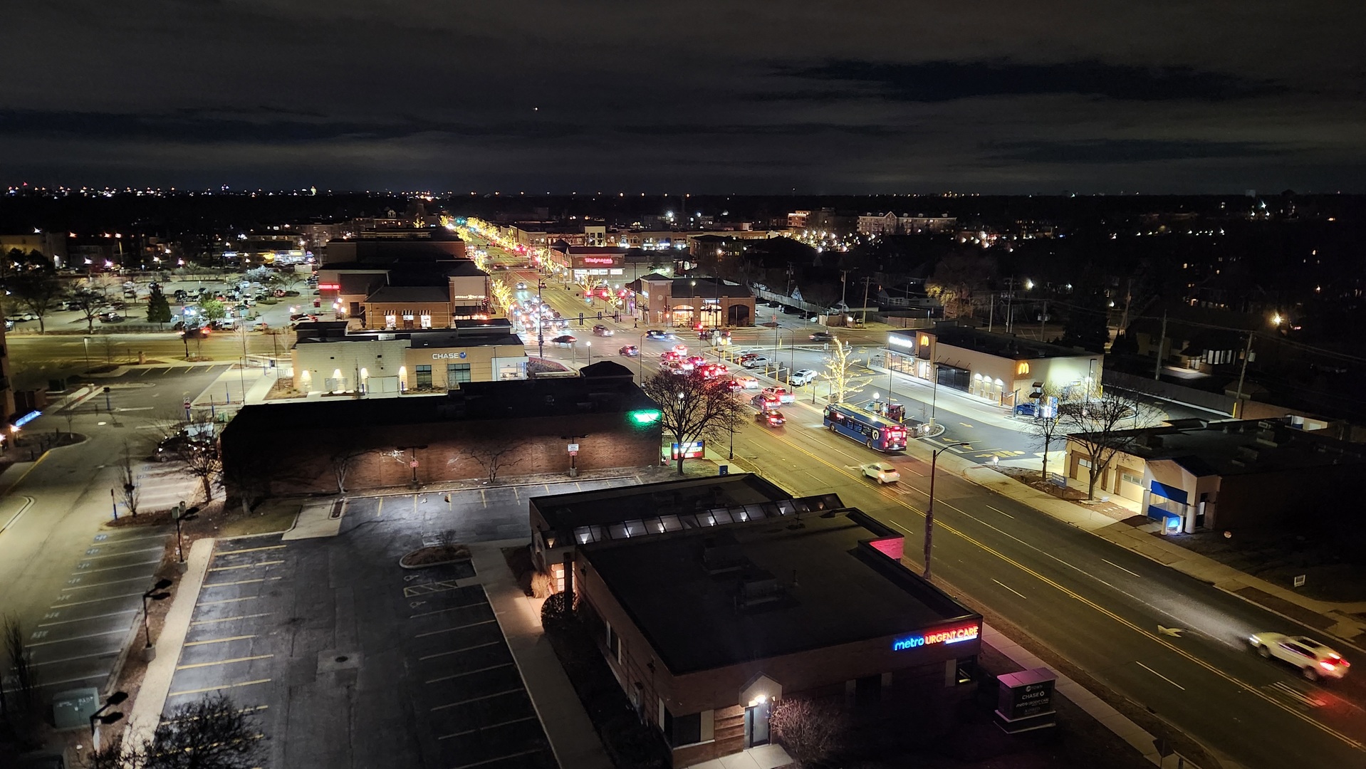 141 N La Grange Road #1006, La Grange, IL 60525