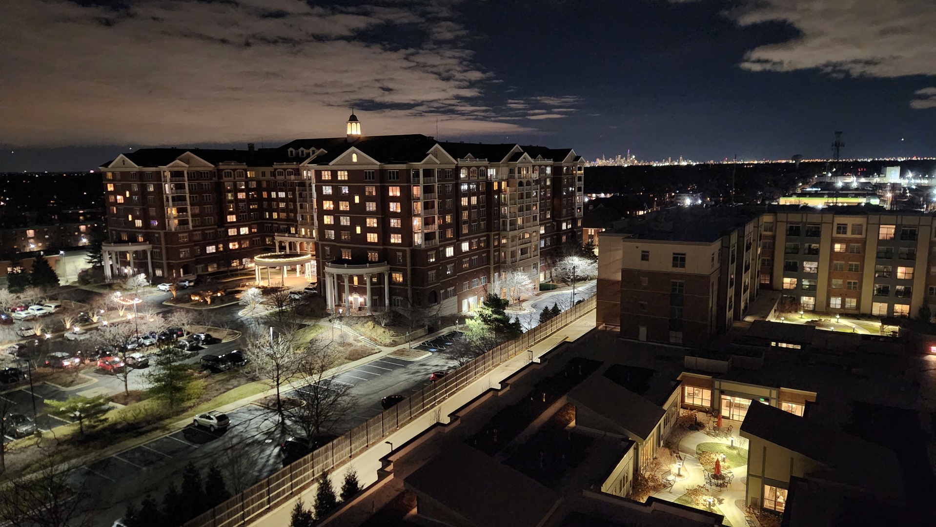 141 N La Grange Road #1006, La Grange, IL 60525