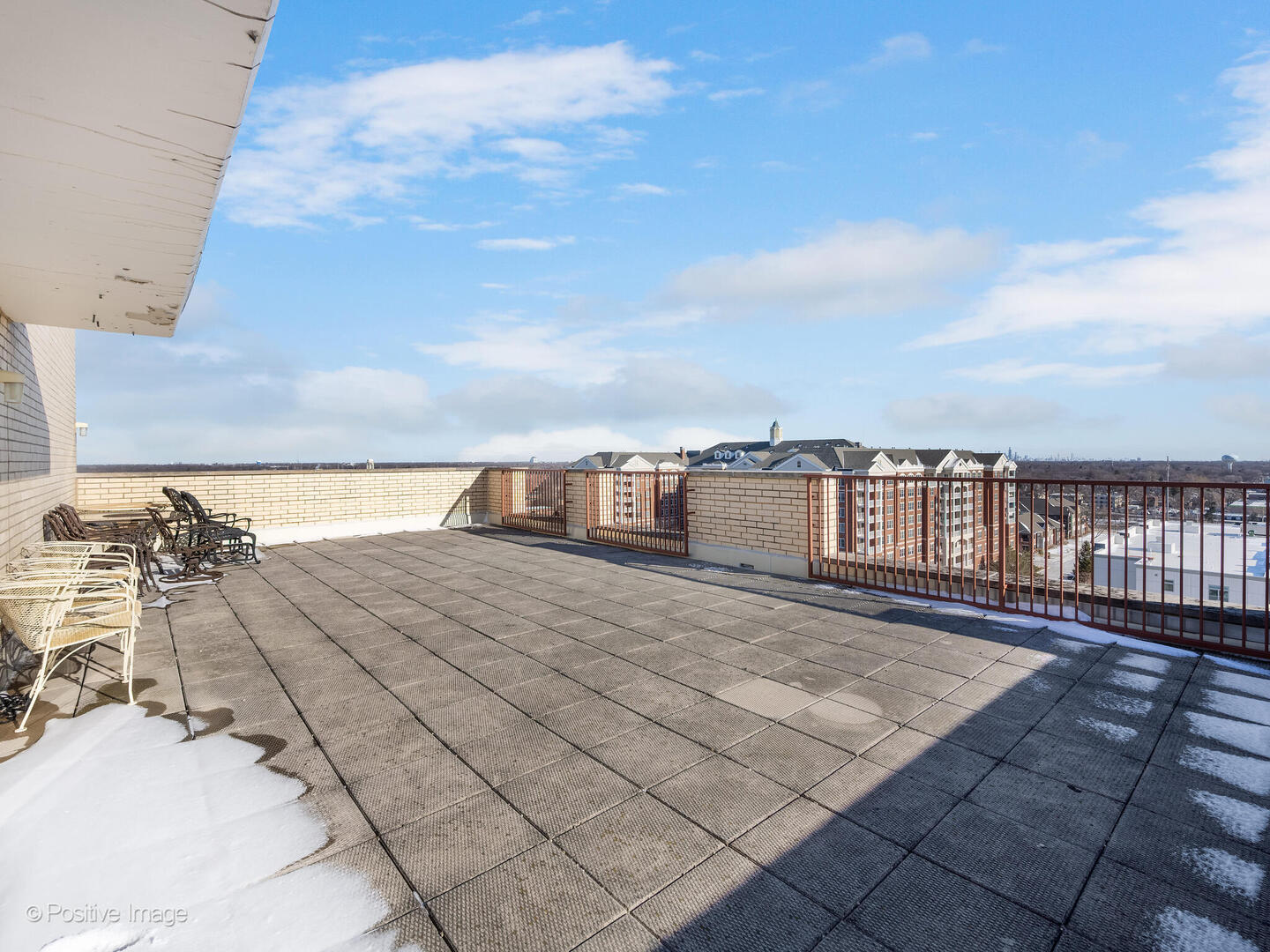 141 N La Grange Road #1006, La Grange, IL 60525