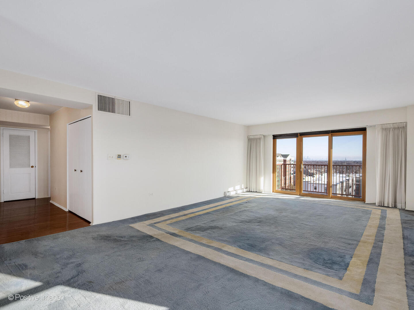 141 N La Grange Road #1006, La Grange, IL 60525