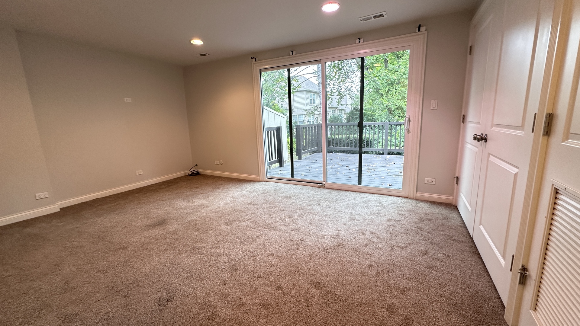 183 Cascade Drive, Indian Head Park, IL 60525