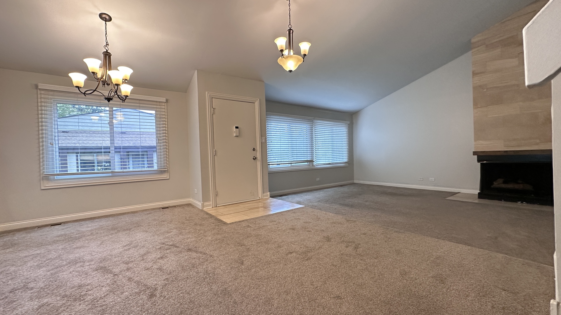 183 Cascade Drive, Indian Head Park, IL 60525