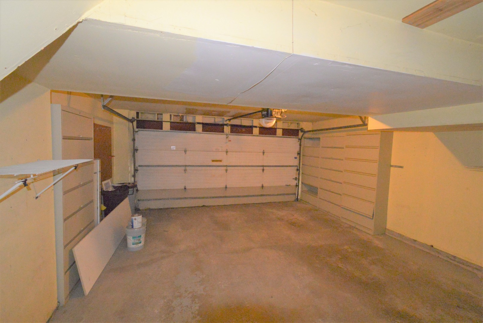 Indian Head Park, IL 60525