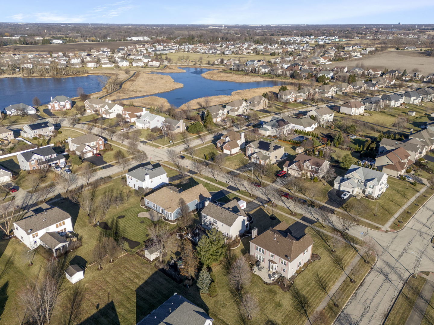 2408 Moutray Lane, North Aurora, IL 60542