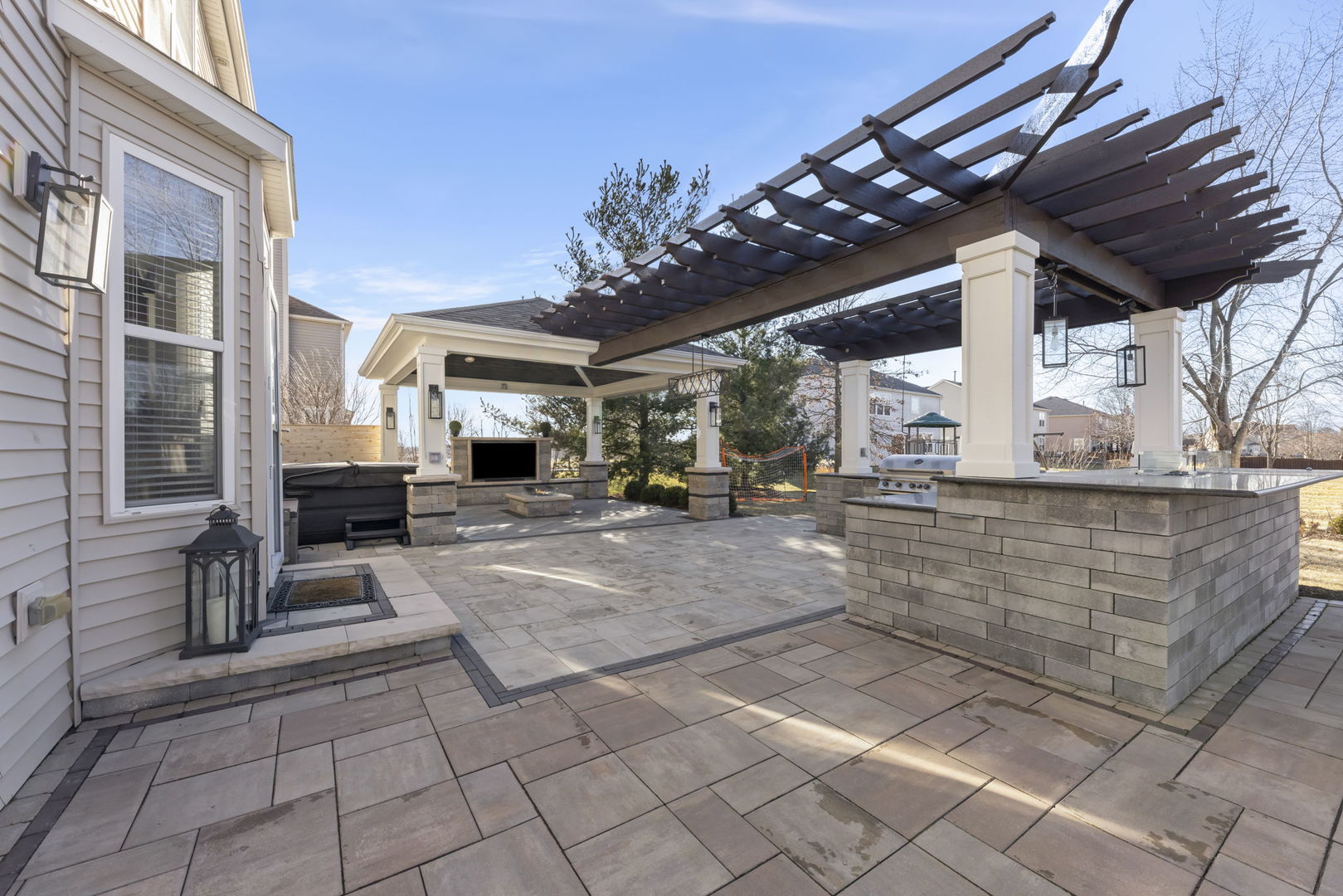 2408 Moutray Lane, North Aurora, IL 60542