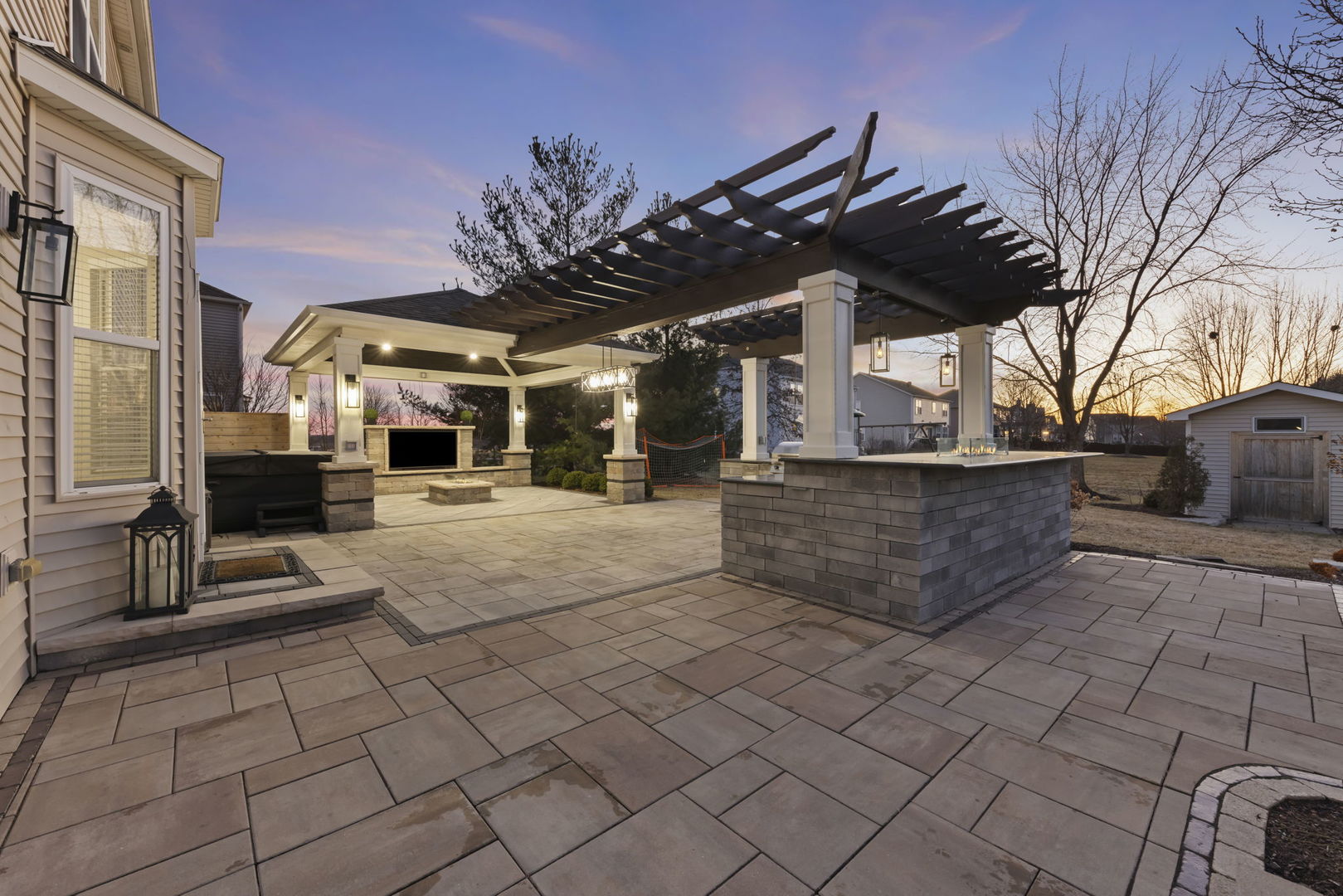 2408 Moutray Lane, North Aurora, IL 60542