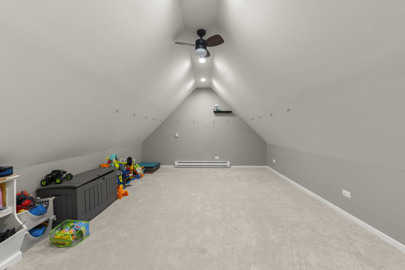 2408 Moutray Lane, North Aurora, IL 60542