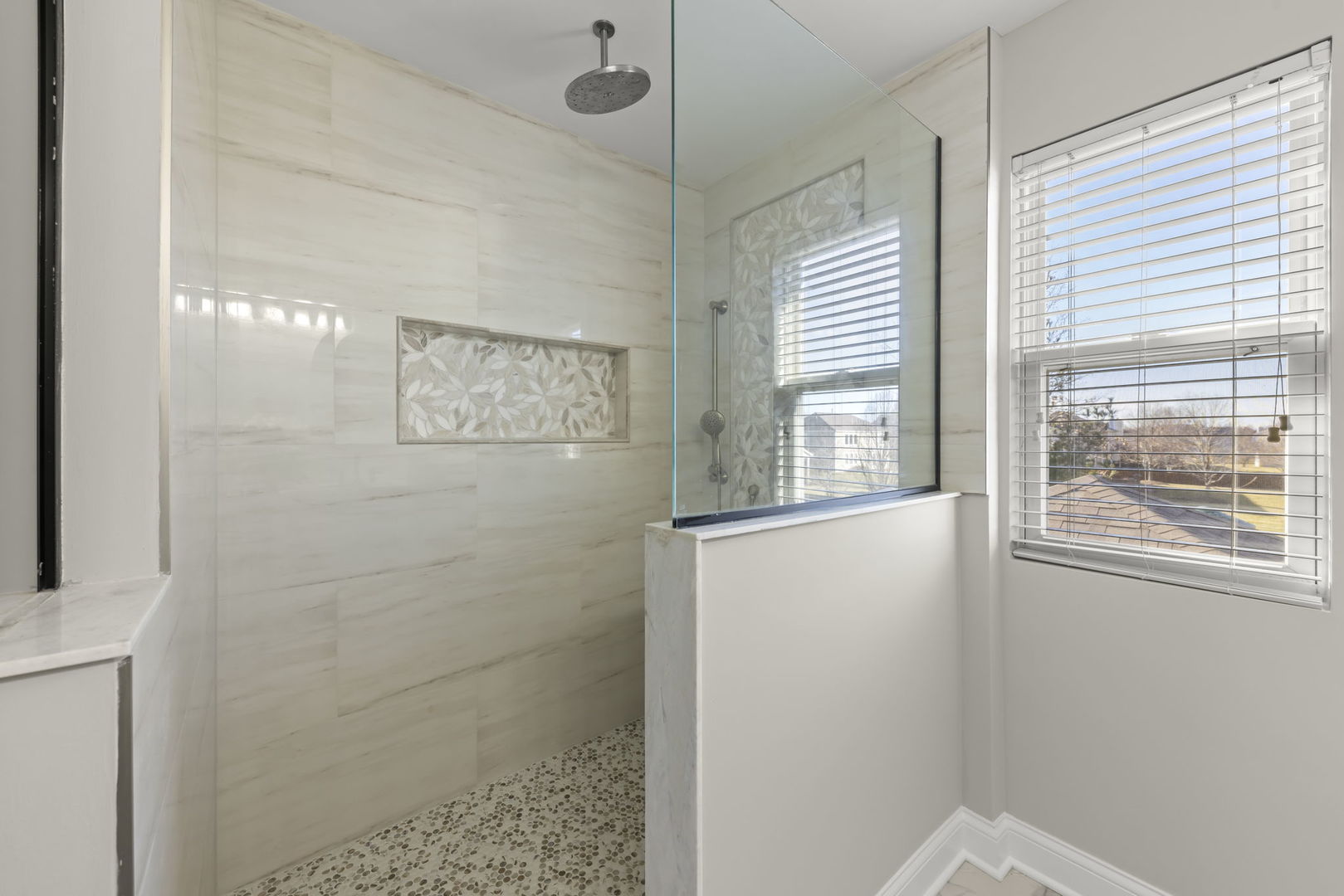 2408 Moutray Lane, North Aurora, IL 60542