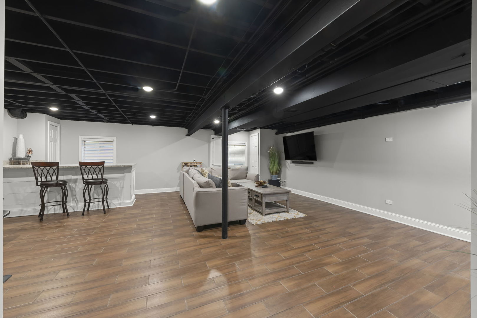 2408 Moutray Lane, North Aurora, IL 60542