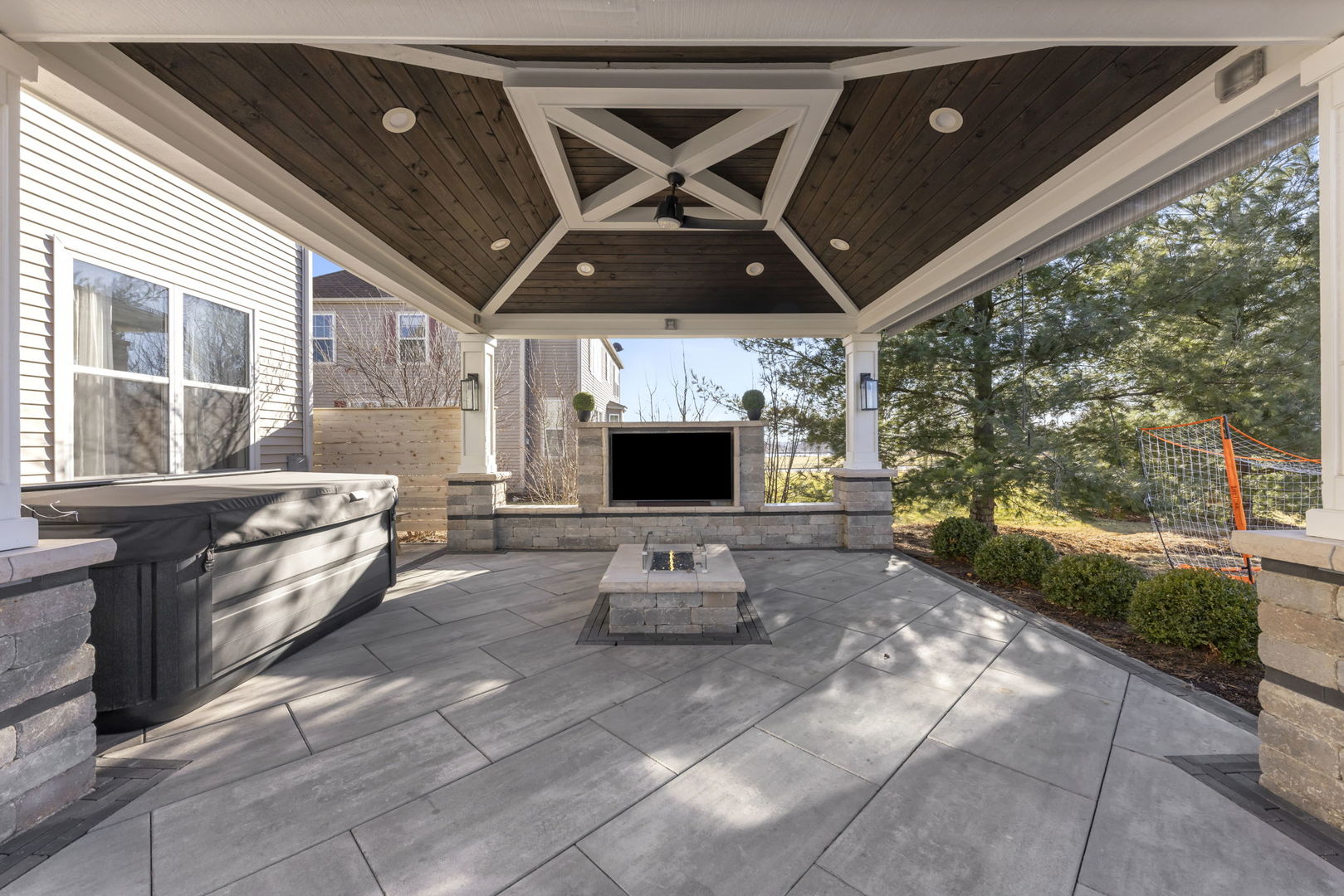 2408 Moutray Lane, North Aurora, IL 60542