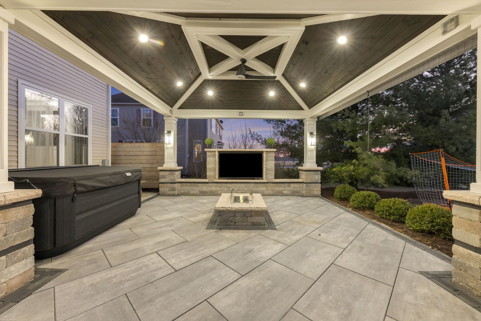 2408 Moutray Lane, North Aurora, IL 60542