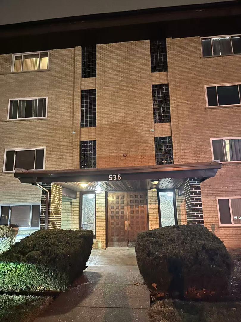 535 S Cleveland Avenue #307, Arlington Heights, IL 60005