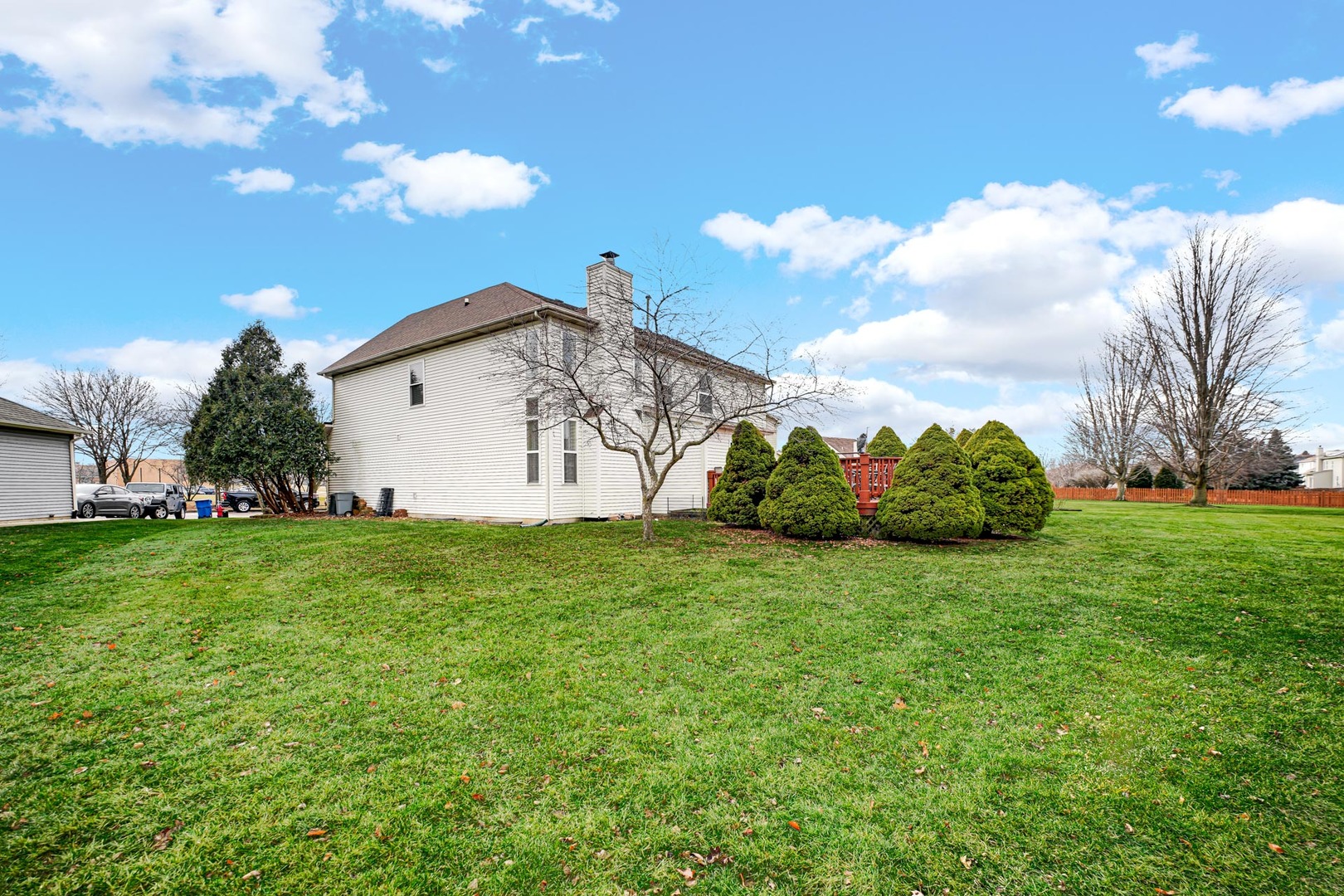 2578 Crestview Drive, Aurora, IL 60502