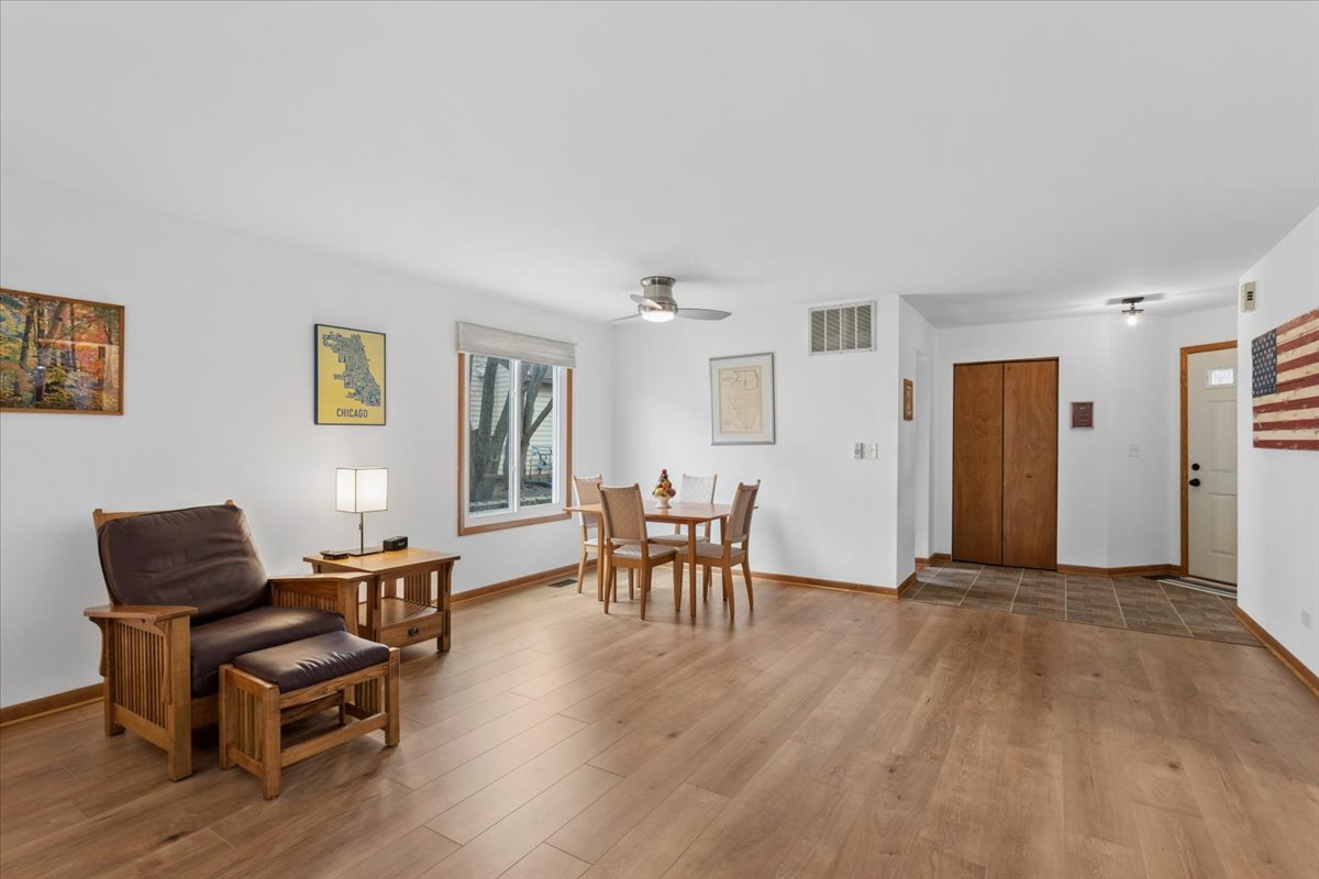 2404 Danbury Drive #A1, Woodridge, IL 60517