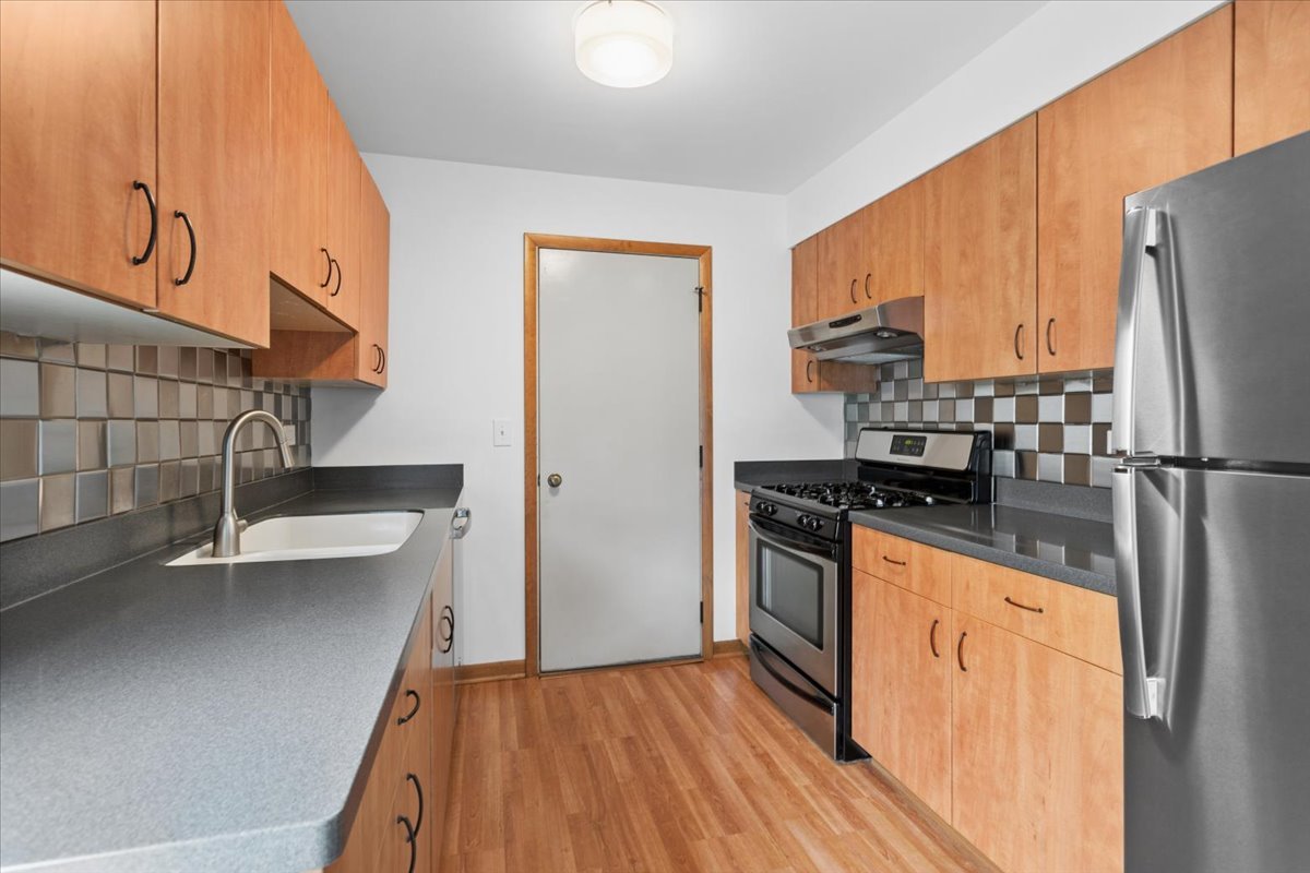 2404 Danbury Drive #A1, Woodridge, IL 60517