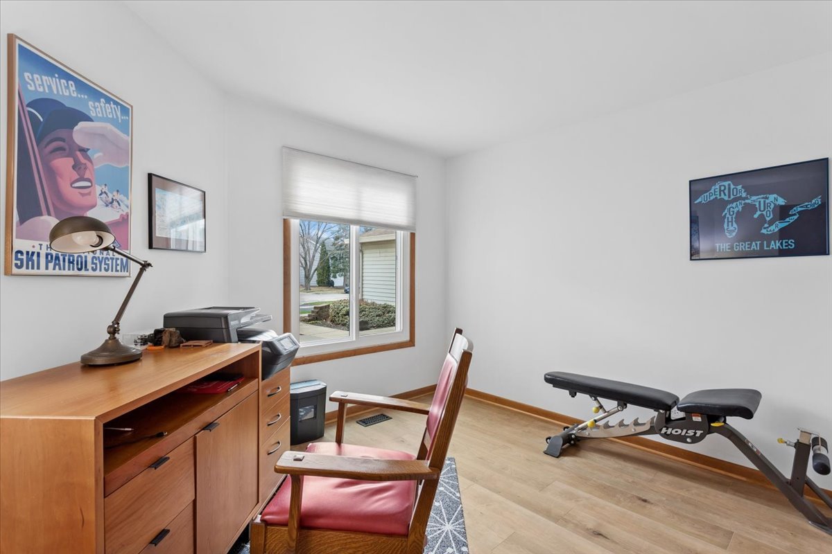 2404 Danbury Drive #A1, Woodridge, IL 60517