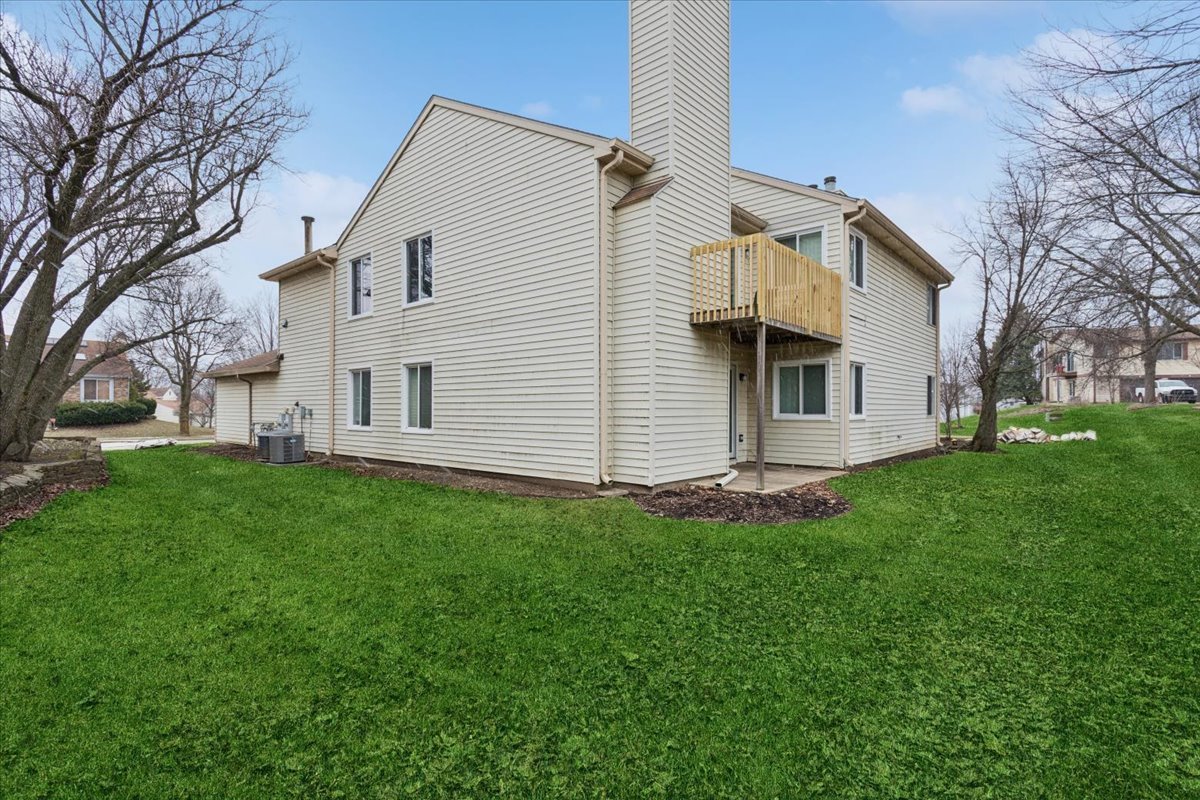 2404 Danbury Drive #A1, Woodridge, IL 60517