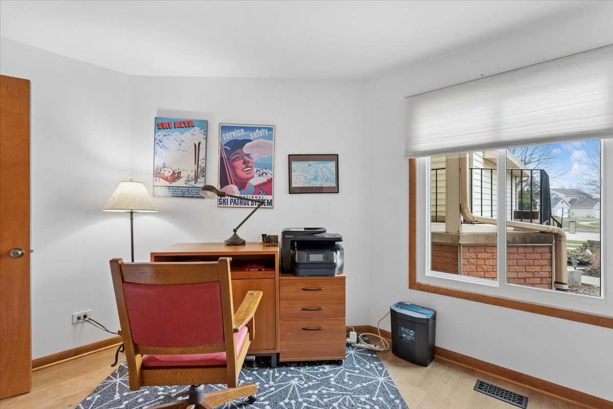 2404 Danbury Drive #A1, Woodridge, IL 60517