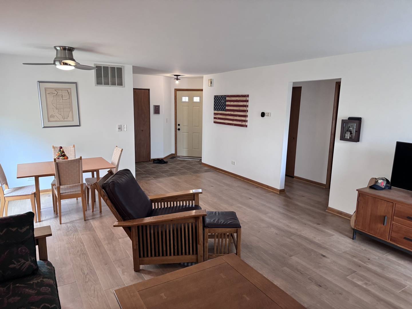 2404 Danbury Drive #A1, Woodridge, IL 60517