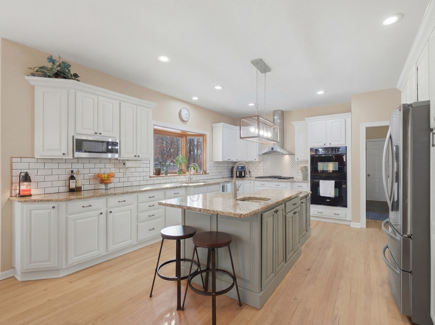 307 Knollwood Drive, Dixon, IL 61021