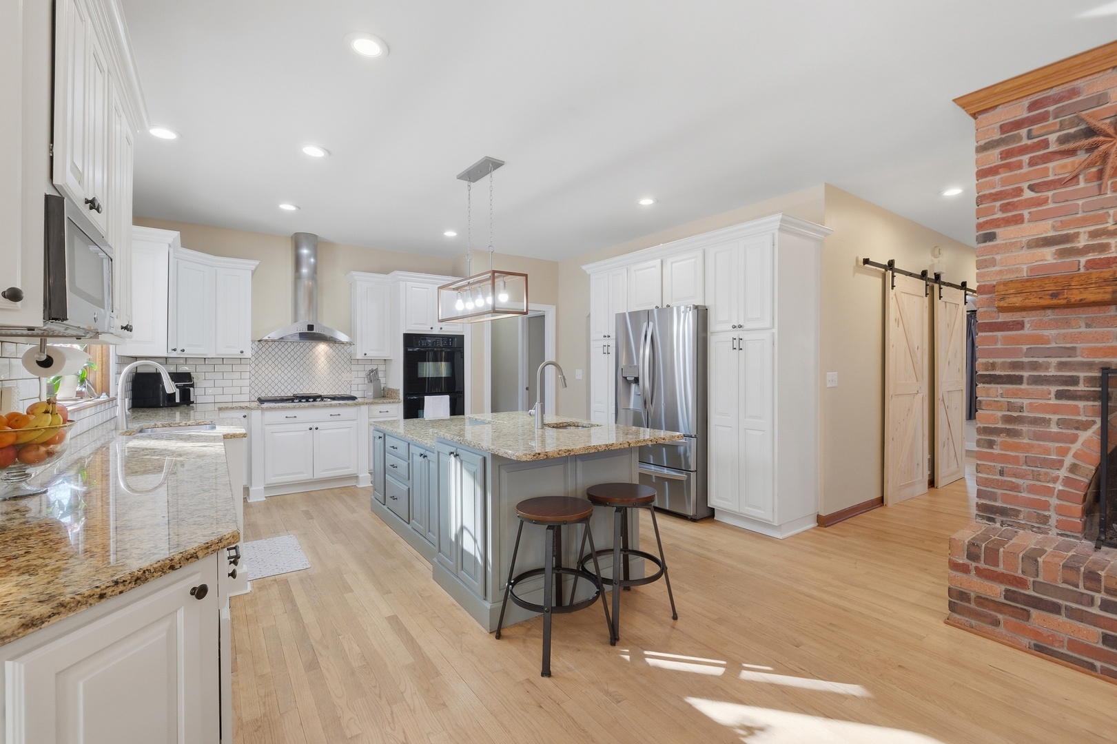 307 Knollwood Drive, Dixon, IL 61021