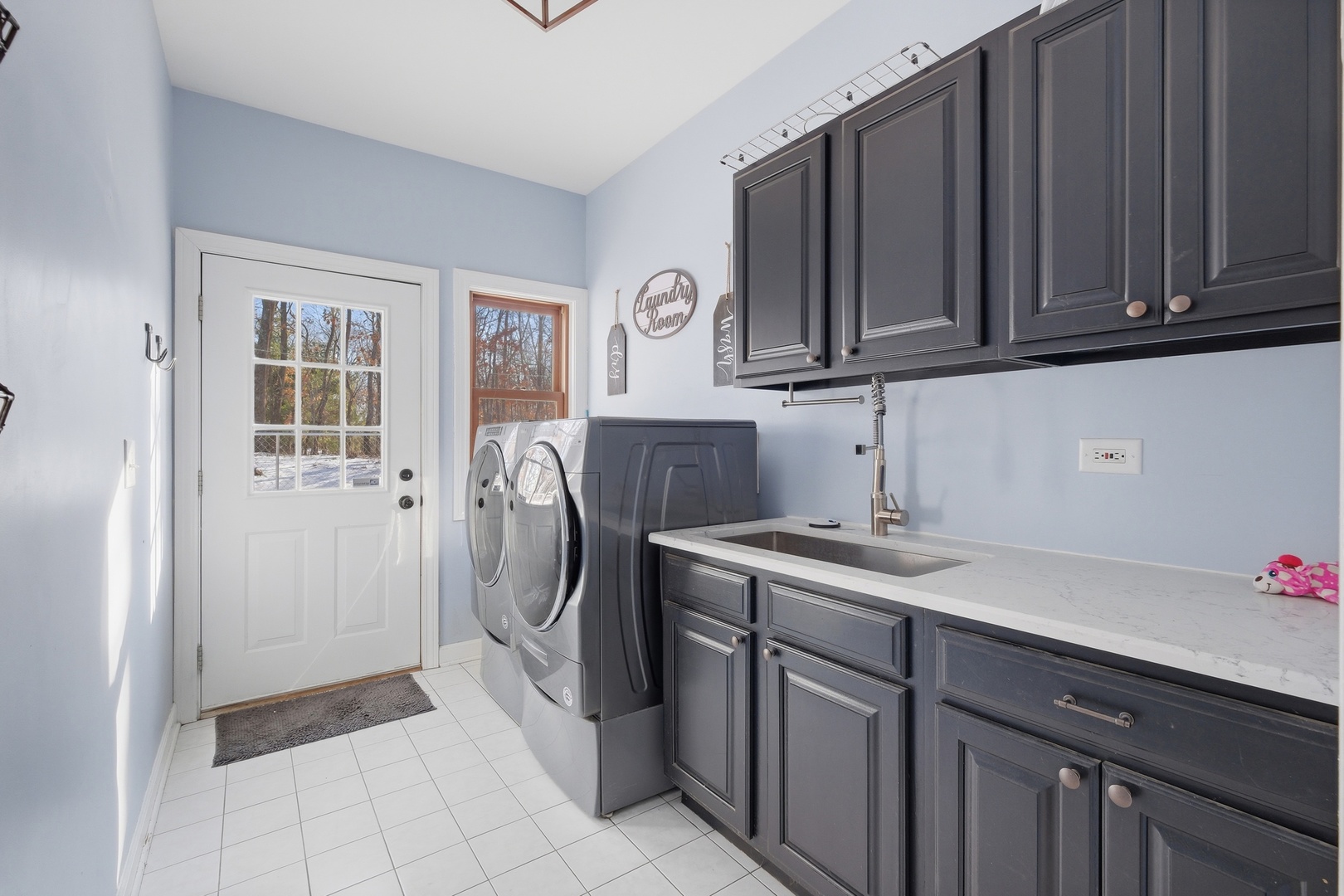 307 Knollwood Drive, Dixon, IL 61021