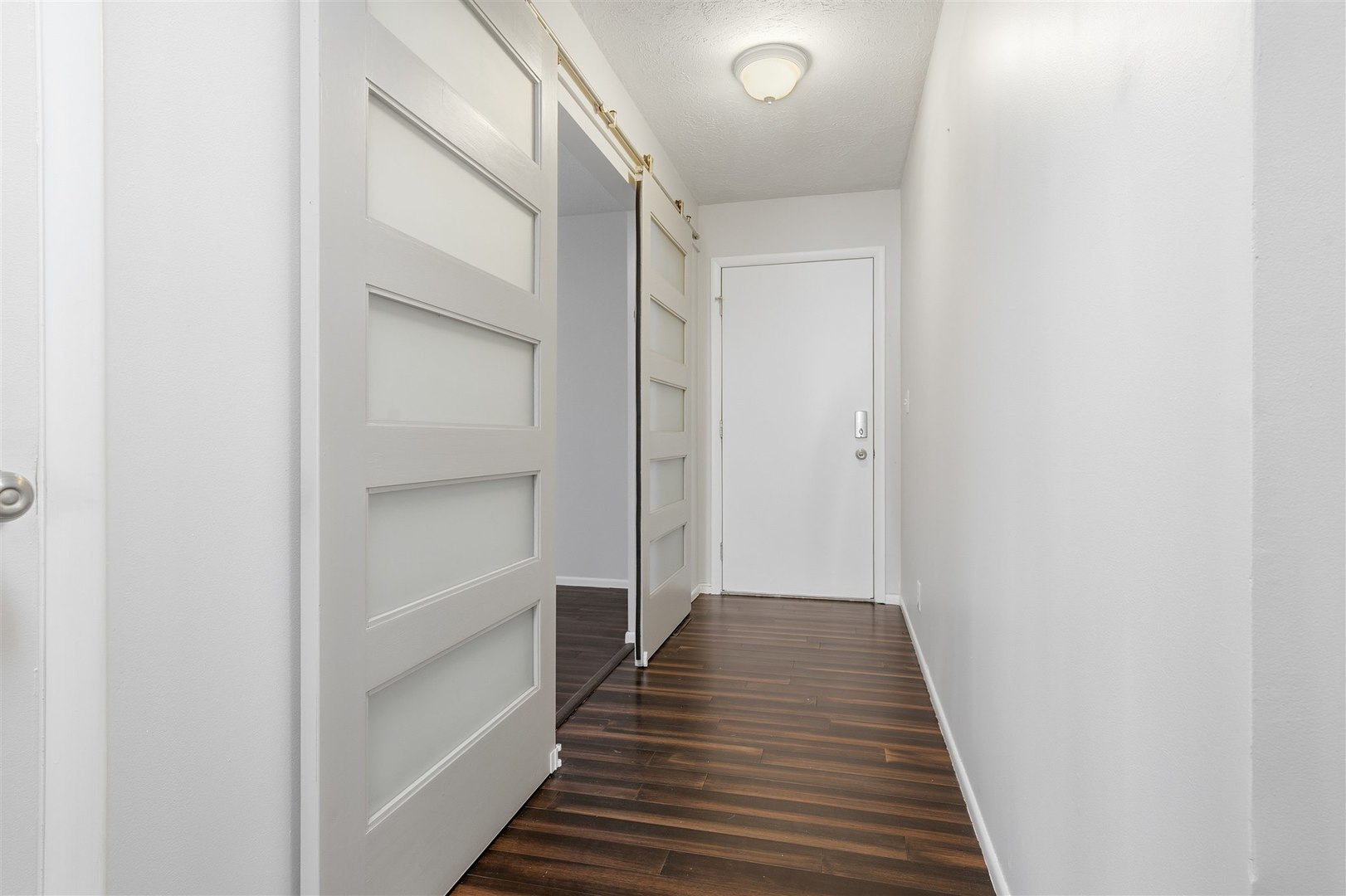 110 S Hershey Road, Bloomington, IL 61704