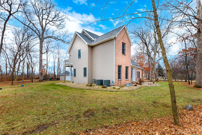 2658 E 1559th Road, Ottawa, IL 61350