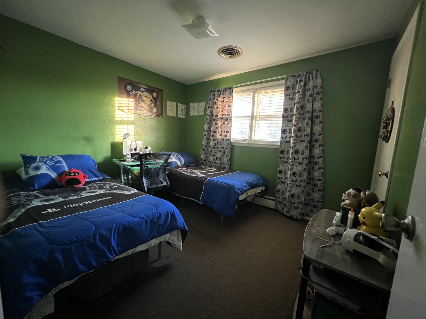 2305 W Grove Avenue, Waukegan, IL 60085