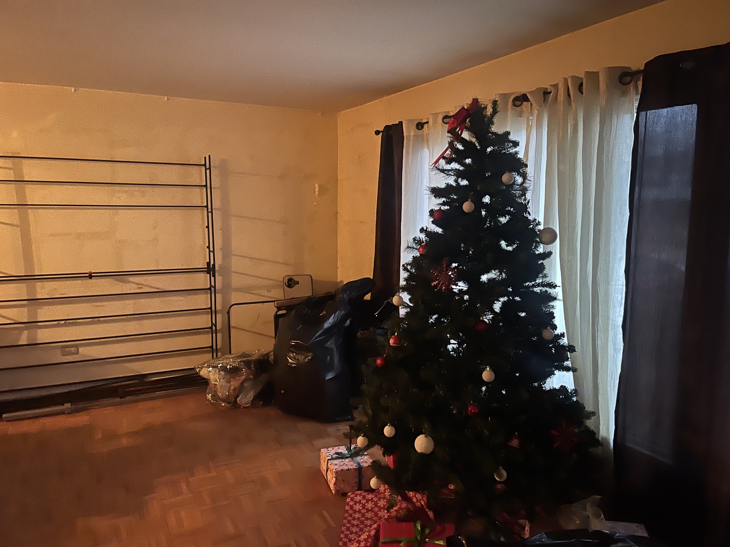 705 W Fitzhenry Court, Glenwood, IL 60425