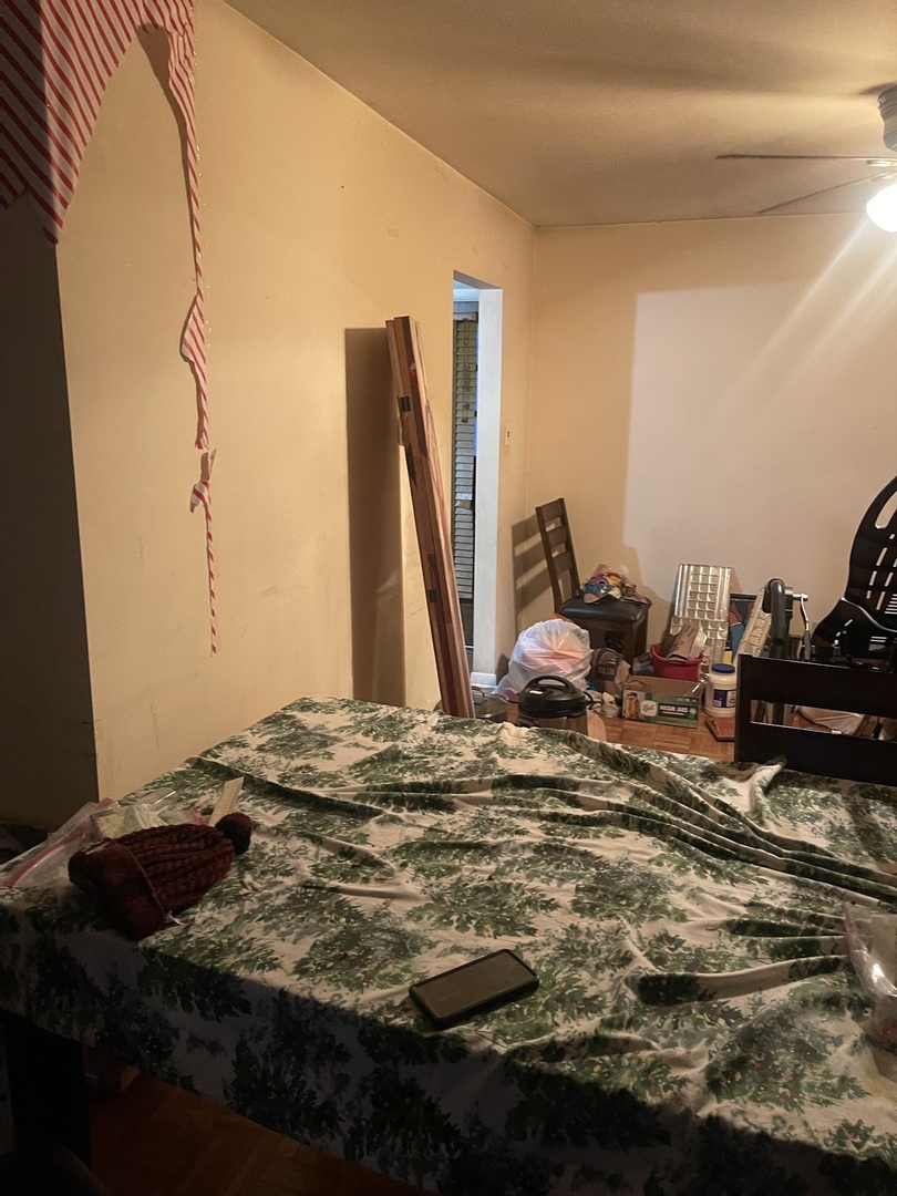 705 W Fitzhenry Court, Glenwood, IL 60425