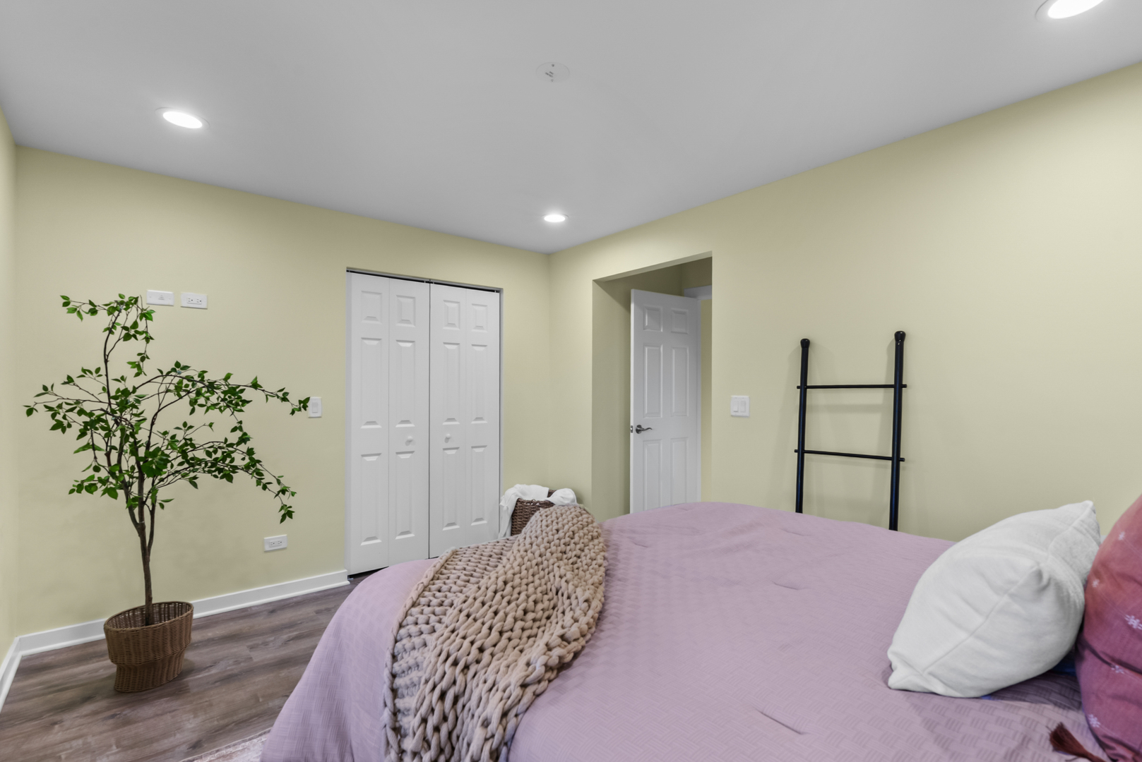 25449 W US Highway 30, Plainfield, IL 60585