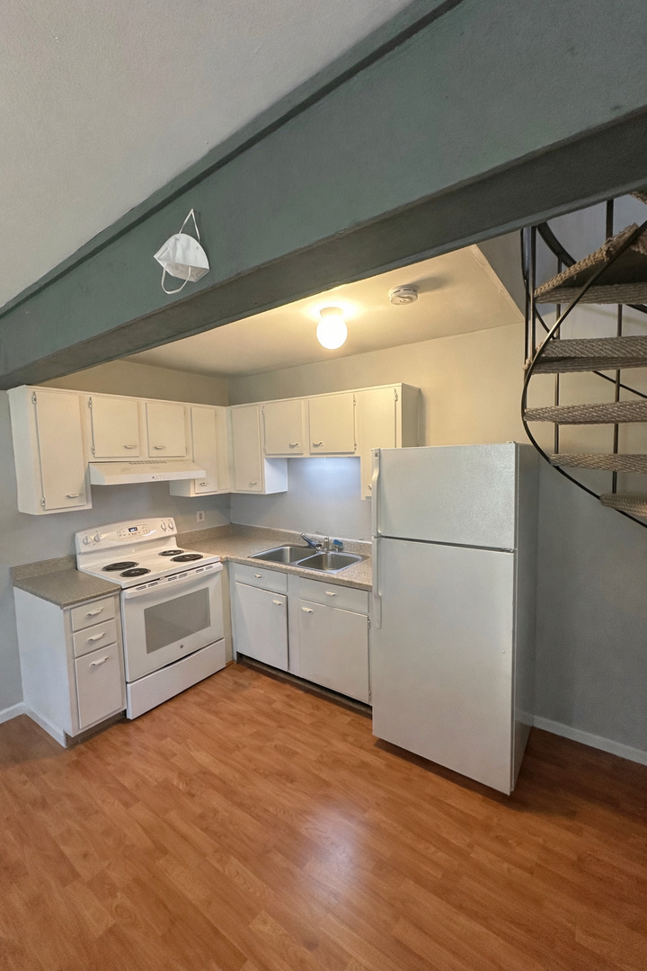 63 Aspen Colony #8, Fox Lake, IL 60020