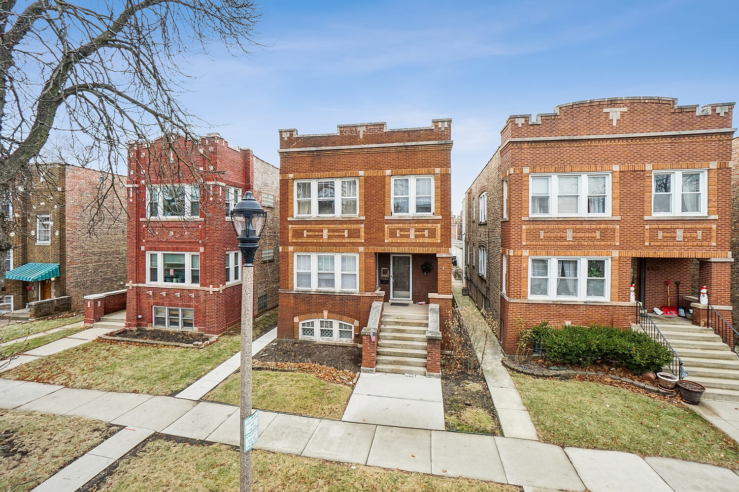 1832 Elmwood Avenue, Berwyn, IL 60402