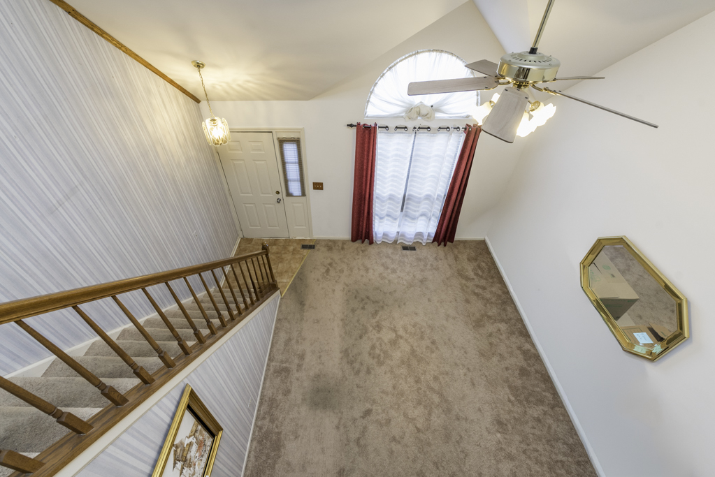 1834 Arbor Court, Gurnee, IL 60031