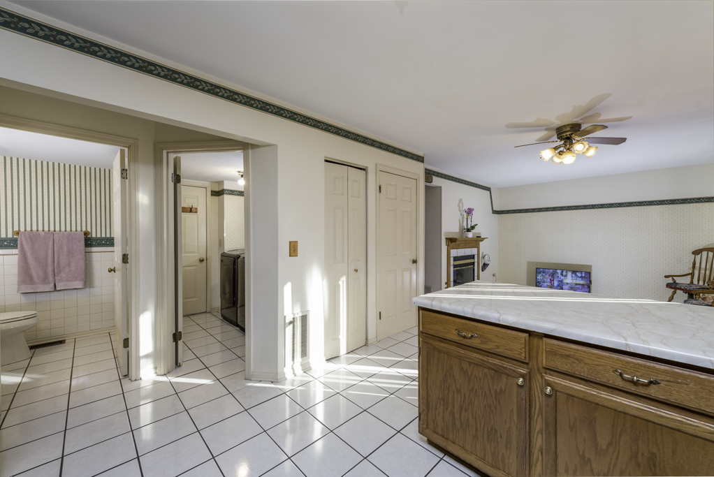 1834 Arbor Court, Gurnee, IL 60031