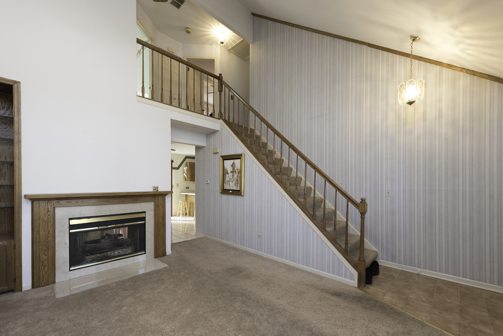 1834 Arbor Court, Gurnee, IL 60031