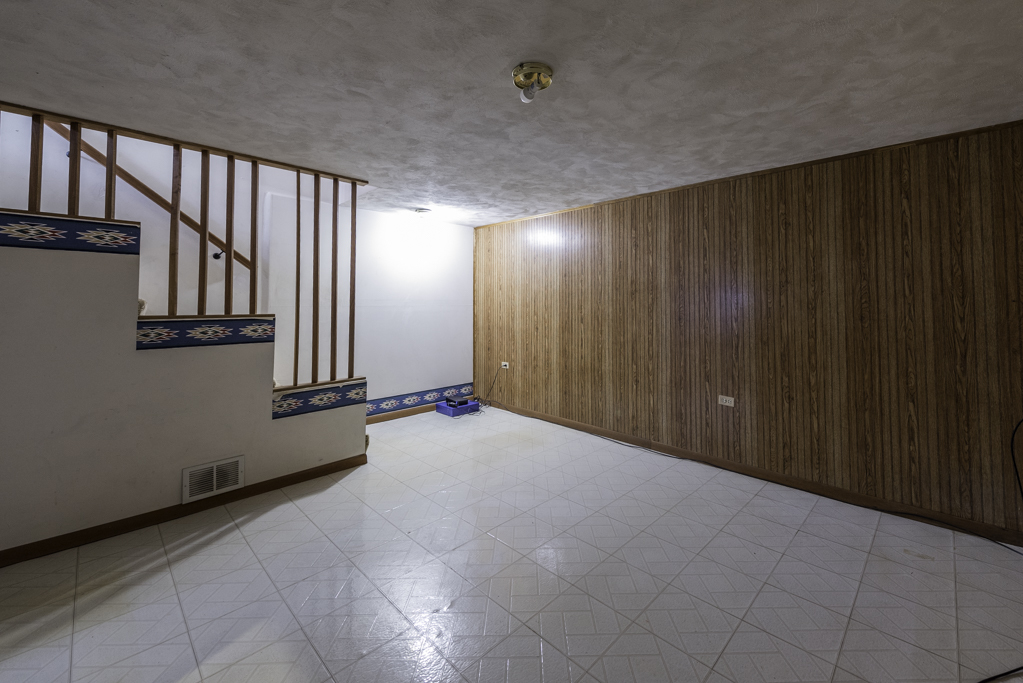 1834 Arbor Court, Gurnee, IL 60031